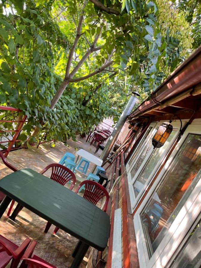 Hostel Tripoli Palace Бухарест Экстерьер фото