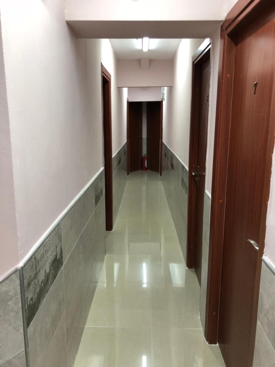 Hostel Tripoli Palace Бухарест Экстерьер фото